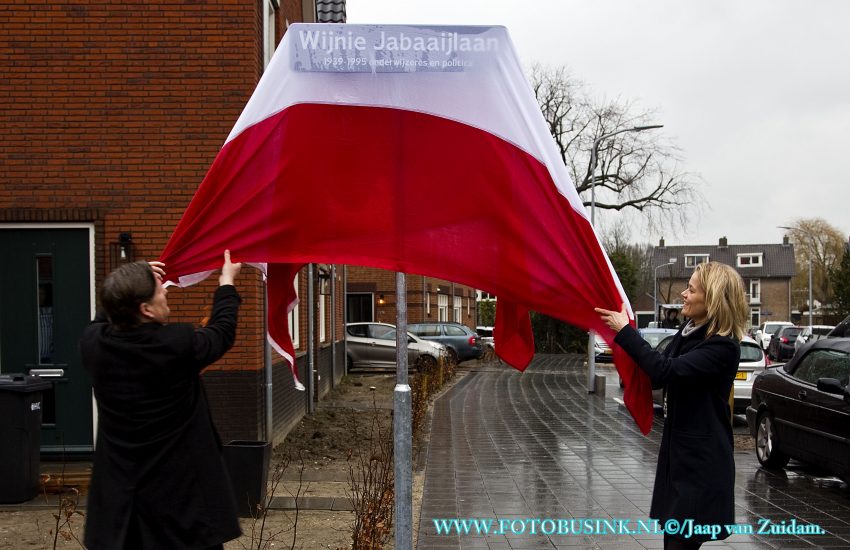Onthulling Wijnie Jabaaijlaan in Dordrecht.