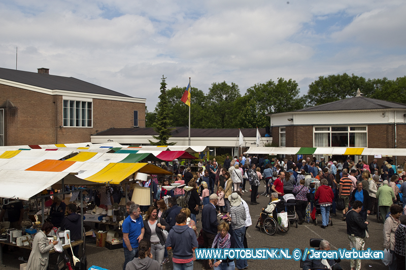 Veel bezoekers op Rommeldam in Dordrecht.