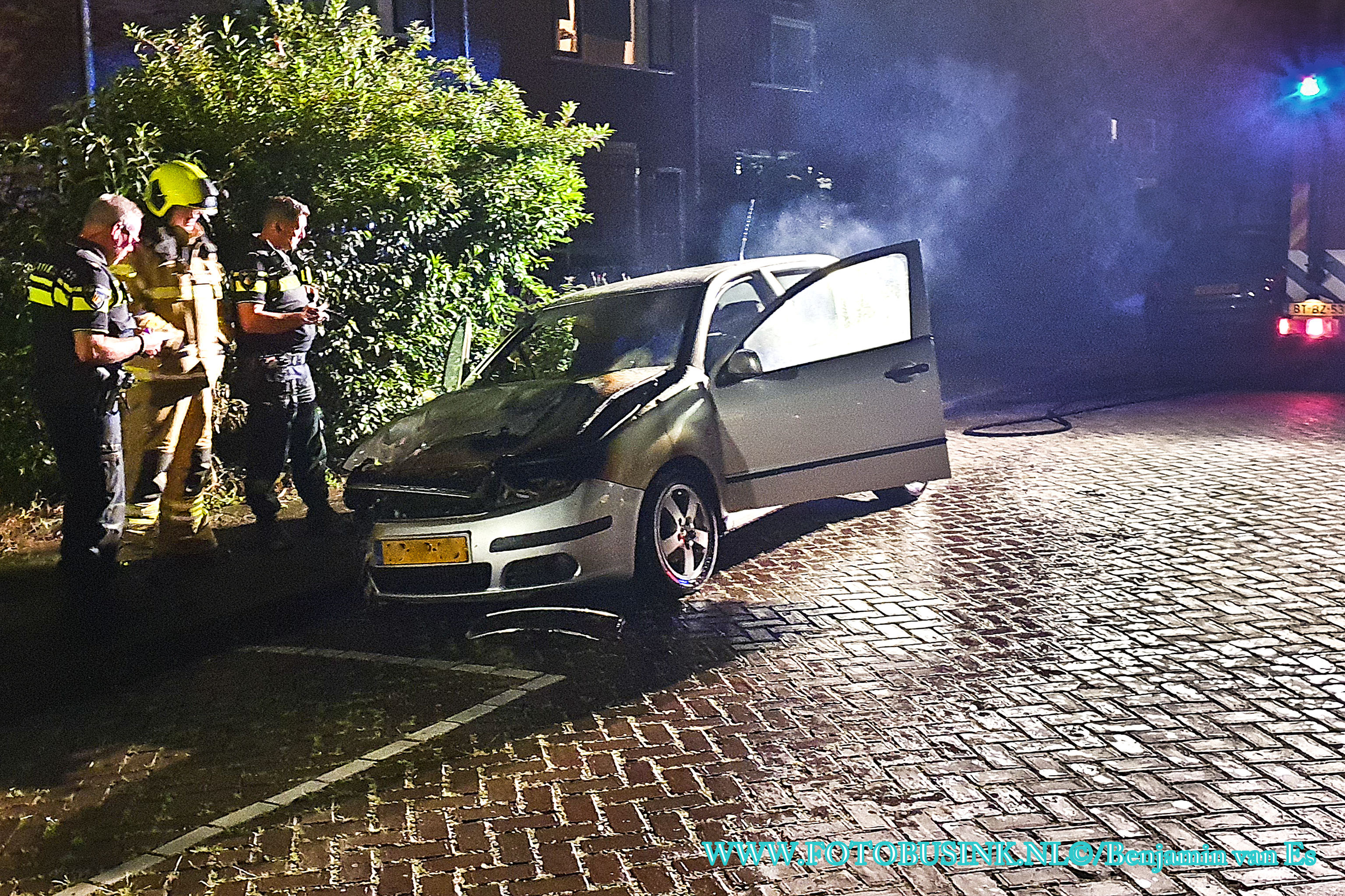 Autobrand aan de Orionstraat in Dordrecht.