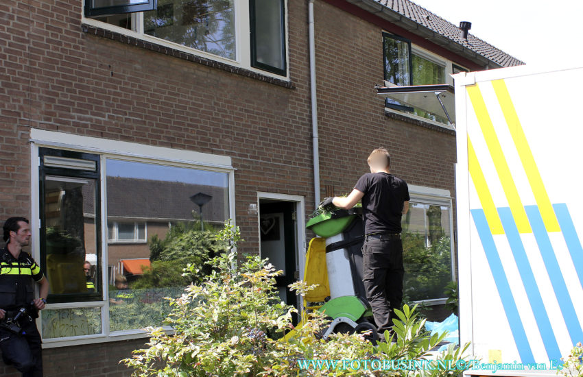 Wietplantage in woning aan de Keplerweg in Dordrecht.