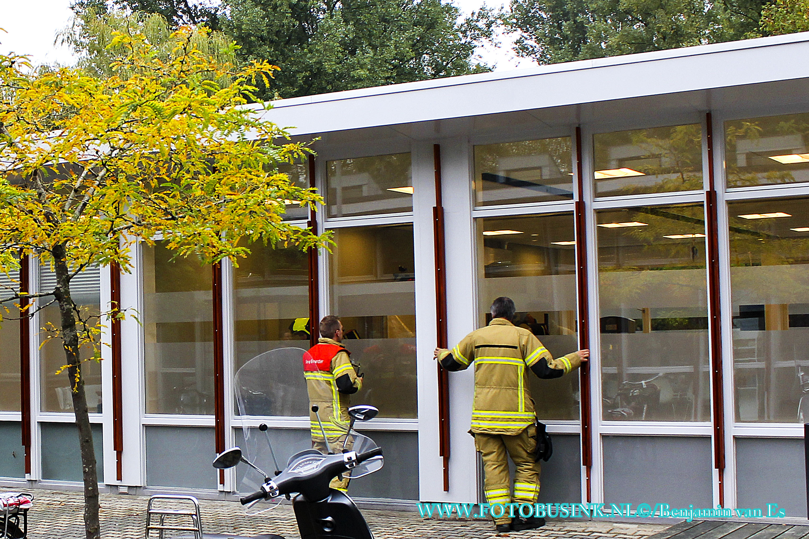 Brandweer opgeroepen voor vreemde lucht in gezondheidscentrum Blaauwweg