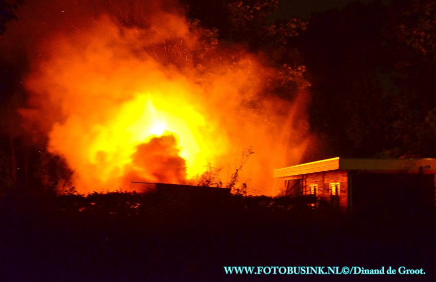 Uitslaande brand bij zorginstelling de Merwebolder in Sliedrecht.