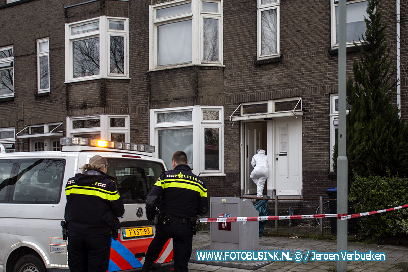 Man zwaar gewond na steekincident in woning aan de Transvaalstraat in Dordrecht.