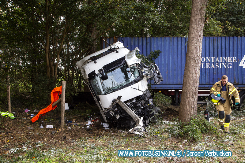 Ernstig ongeval Vrachtwagen Rijksweg A16 Dordrecht.