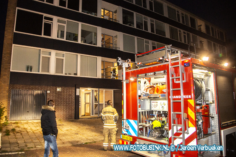 Brandweer Zwijndrecht opgeroepen voor een woningbrand aan de Zonnebloemstraat.