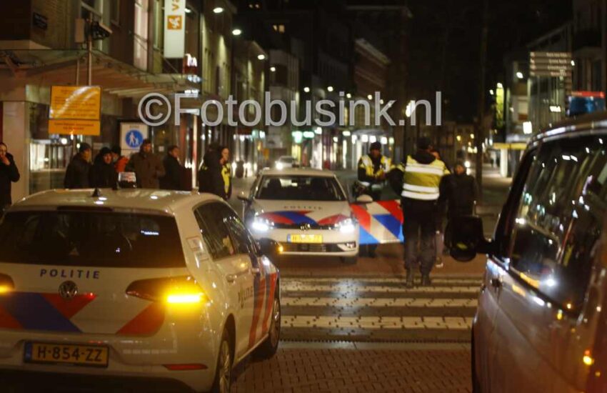 FC Dordrecht supporters bewaken de stad