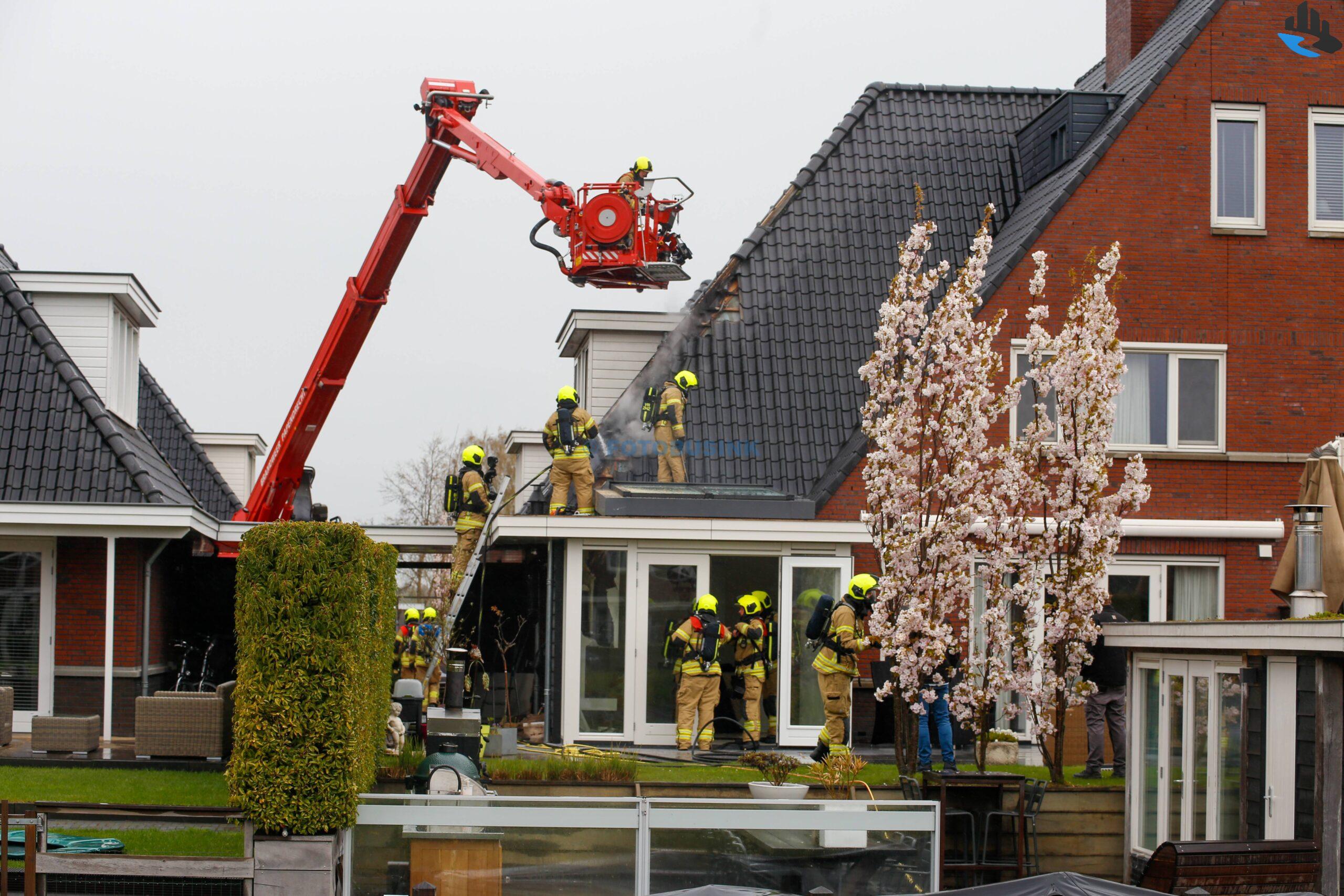 Grote brand woning Herikhof in Alblasserdam
