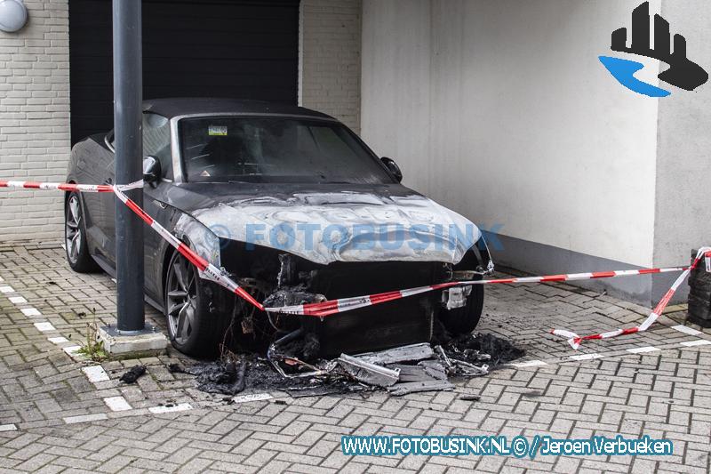 Zoveelste auto verwoest door brand in de regio.