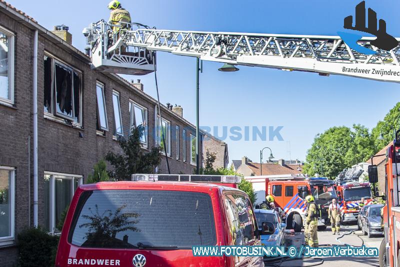 Uitslaande brand verwoest bovenwoning aan de Prins Bernhardstraat in Heerjansdam