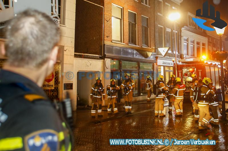 Hulpdiensten opgeroepen voor explosie in winkelpand in de binnenstad van Gorinchem.