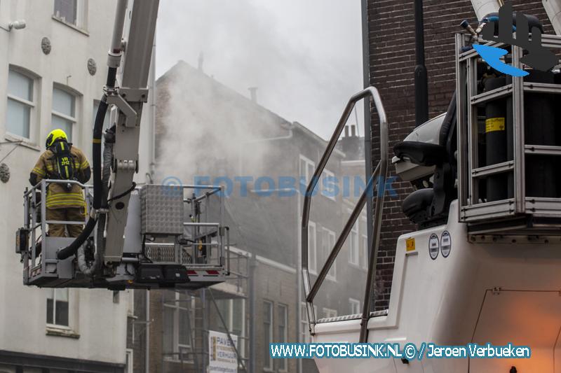 Grote brand aan de Voorstraat in Dordrecht