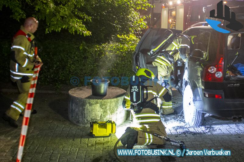 Brandweer opgeroepen voor een autobrand aan de Walenburg in Dordrecht