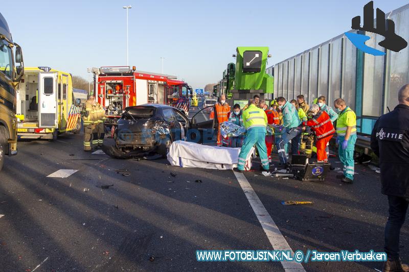 Twee ernstige ongevallen op de A27 bij Gorinchem en Noordeloos