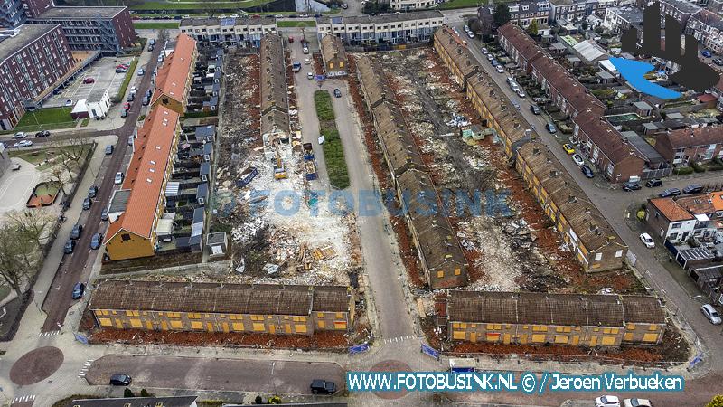 DRONEBEELDEN - Sloop huizen in de wijk Nieuw-Krispijn in Dordrecht.