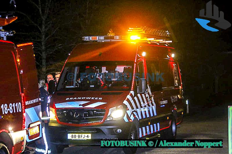 Hulpdiensten opgeroepen voor lege kano aan de Neerpolderseweg in Giessenburg