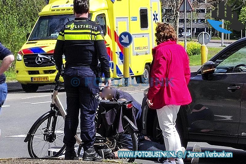 Fietsster gewond na aanrijding aan de Laan van Nederhoven in Zwijndrecht