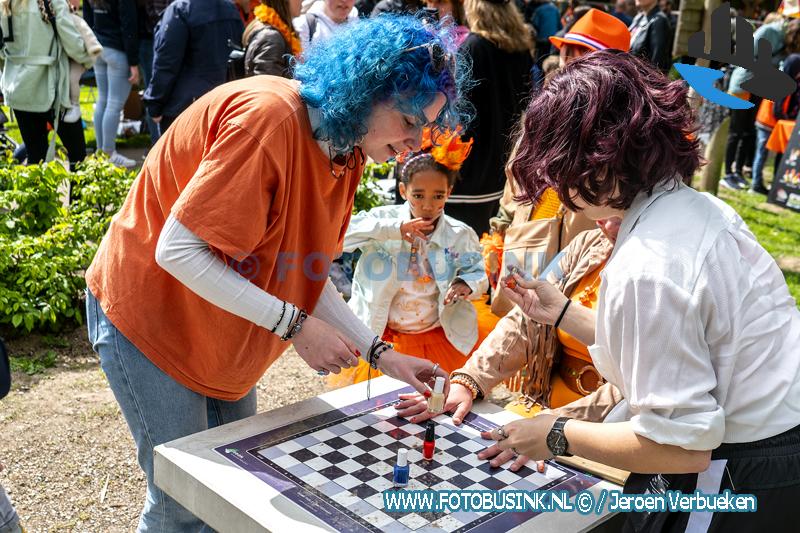 Koningsdag braderie Sterrenburgpark Dordrecht