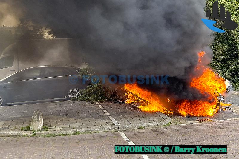 Caravan verwoest door brand Admiraalsplein Dordrecht