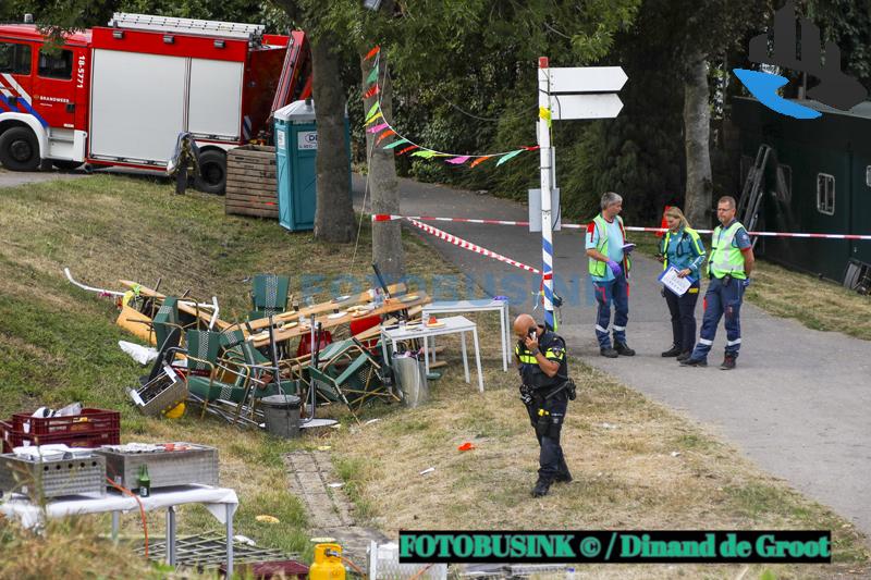 6 doden en 7 gewonden bij ongeval met vrachtwagen Zuidzijdsedijk in Nieuw-Beijerland
