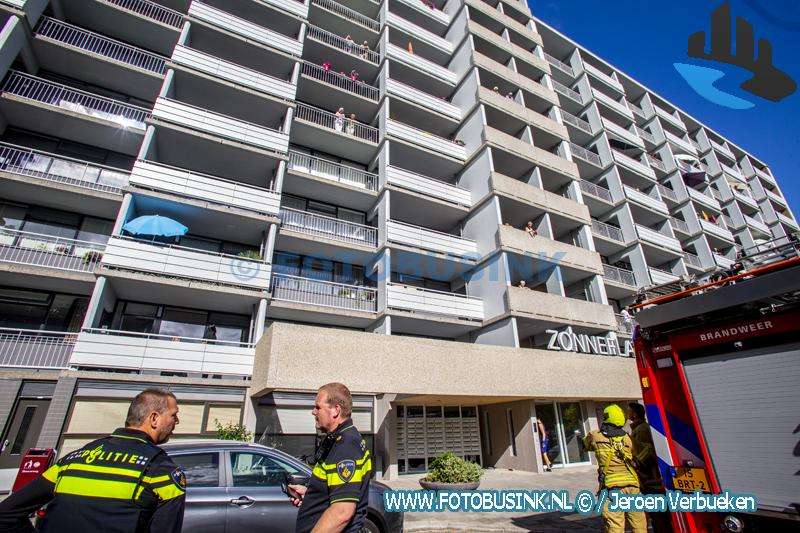 Brandweer met spoed opgeroepen voor brand in flat aan de Blaauwweg in Dordrecht