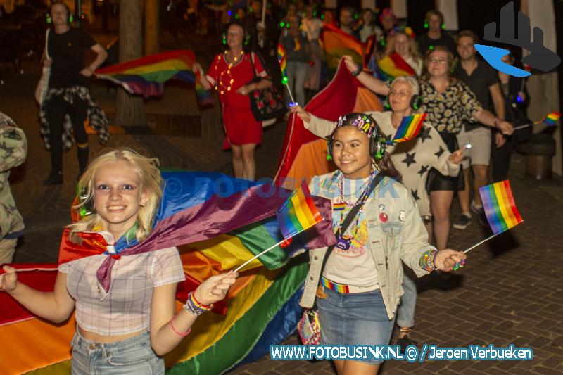 Pride Walk door binnenstad van Dordrecht