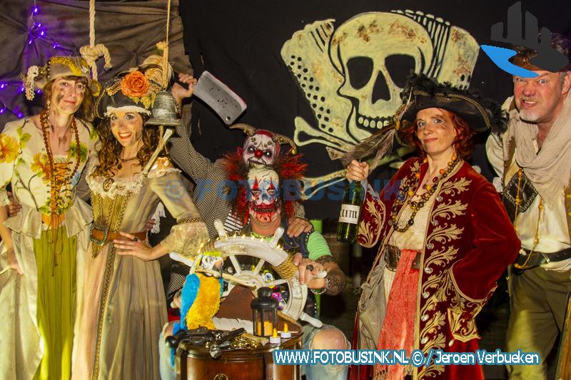 Halloween weer een groot Succes op en rondom de Cannenburg in Dordrecht
