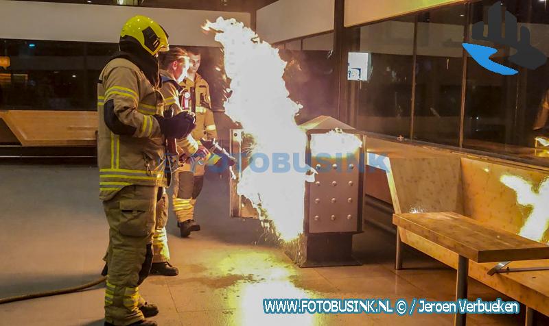 Brandje blussen veroorzaakt steekvlam in station Zwijndrecht