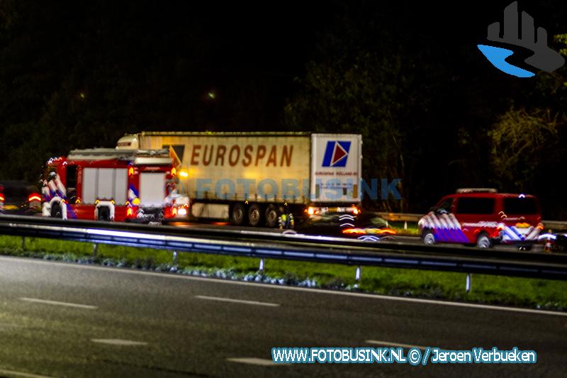 Brandweer opgeroepen voor een vrachtwagen in brand op de Rijksweg A16 bij Dordrecht