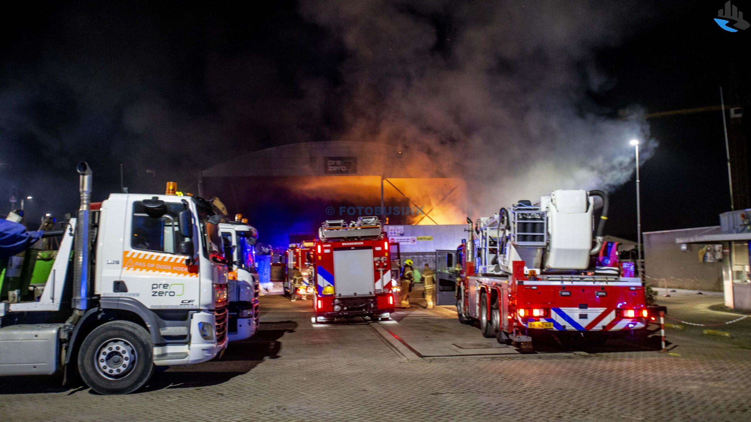 Flinke brand bij Sita Recycling Service aan de Kerkeplaat in Dordrecht