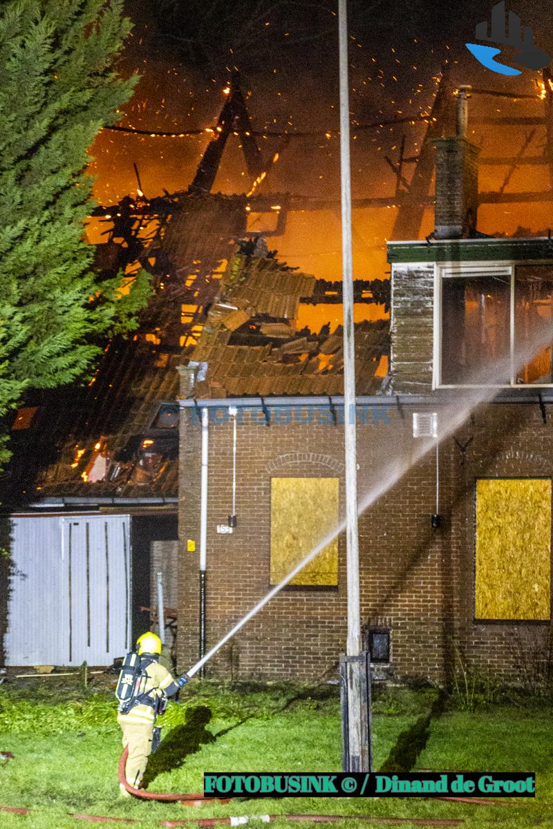 VIDEO - Zeer Grote Brand Aan De Lindtsebenedendijk In Zwijndrecht