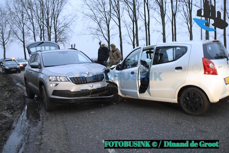 Flinke schade aan voertuigen na ongeval op de N214 bij Oud-Alblas
