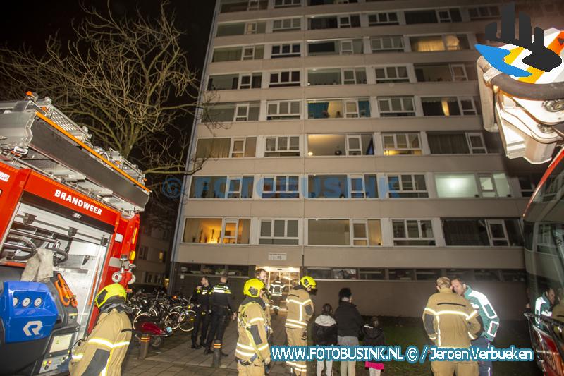Brand in kledingkist in flatwoning aan de Ruys de Beerenbrouckweg in Dordrecht