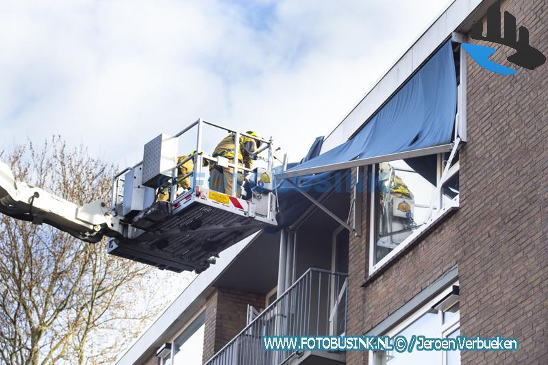 Brandweer opgeroepen voor Stormschade aan de Tjongerstraat in Dordrecht