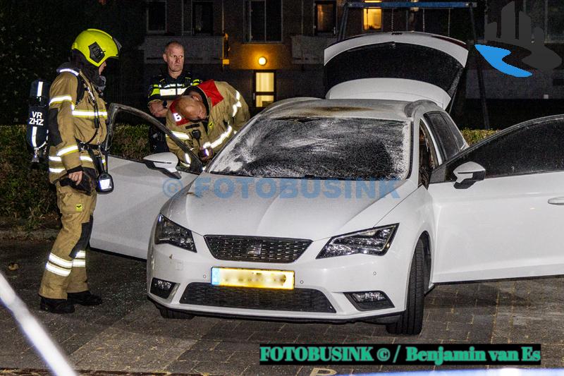 Brandweer opgeroepen voor autobrand aan de Banckertstraat in Dordrecht