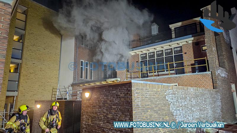 Brand in appartementencomplex aan de Sluisweg in Dordrecht