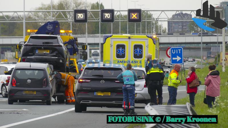 Meerdere auto's betrokken bij ongeval A16 Dordrecht