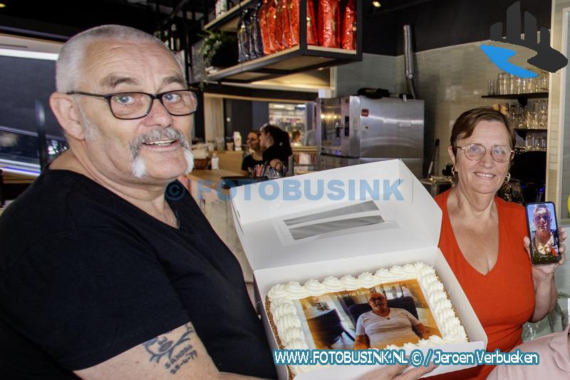 Verrassingsfeestje voor ongeneeslijk zieke Leo Ossweijer (68): 'Een man die altijd klaarstaat voor anderen'