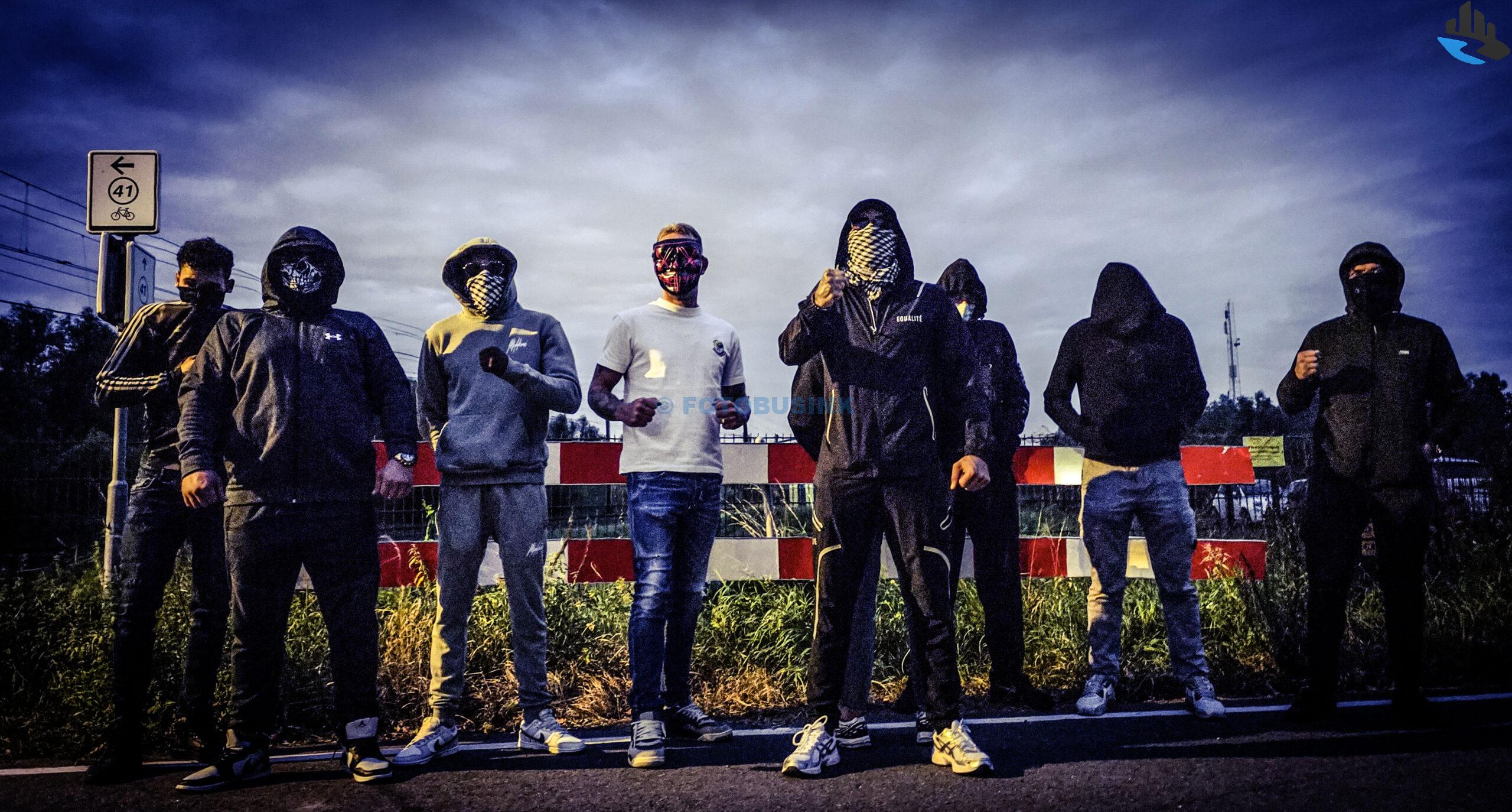 Actievoerders in Dordrecht maken statement tegen komst mega AZC