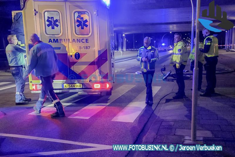 Video – Politie zoekt doorrijder na ernstig ongeval op Stationsweg in Sliedrecht
