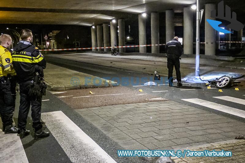 Politie zoekt doorrijder na ernstig ongeval op Stationsweg in Sliedrecht