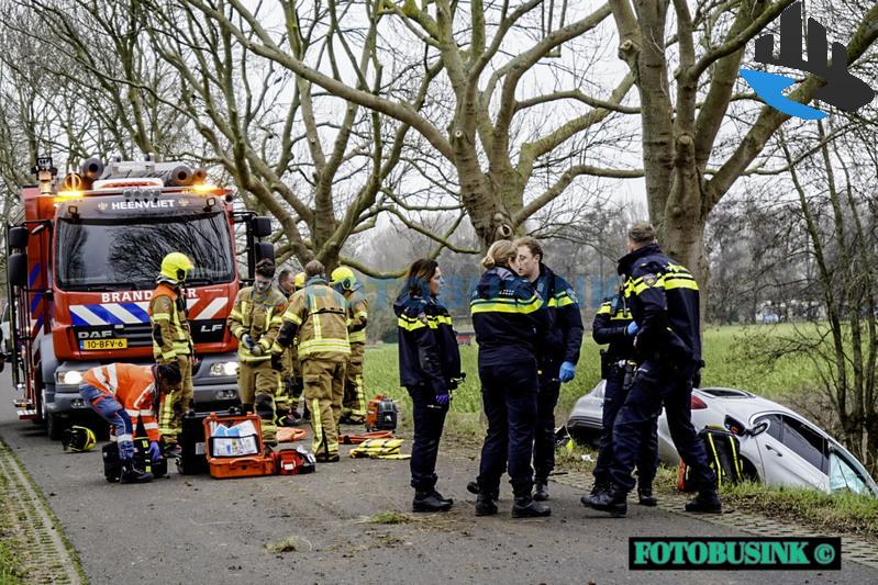 Automobilist overleden na ernstig ongeval op de Toldijk in Geervliet