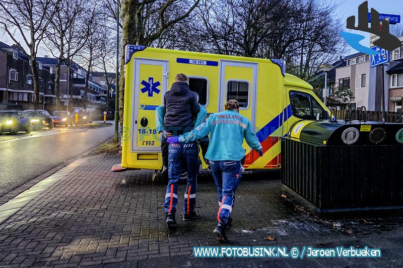 Kind op fiets aangereden bij zebrapad op de Jagerweg in Dordrecht