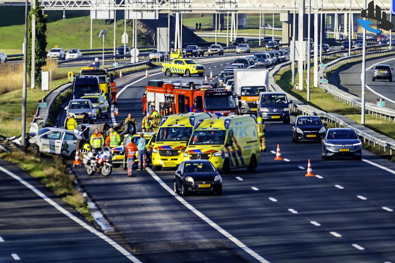 Twee gewonden bij ernstig verkeersongeval op A16 bij Ridderkerk