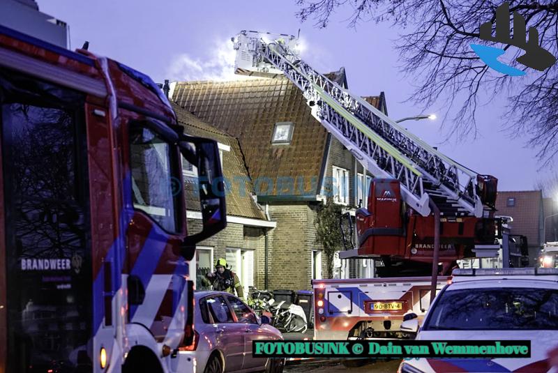 Grote brand aan de Weeskinderdijk in Dordrecht