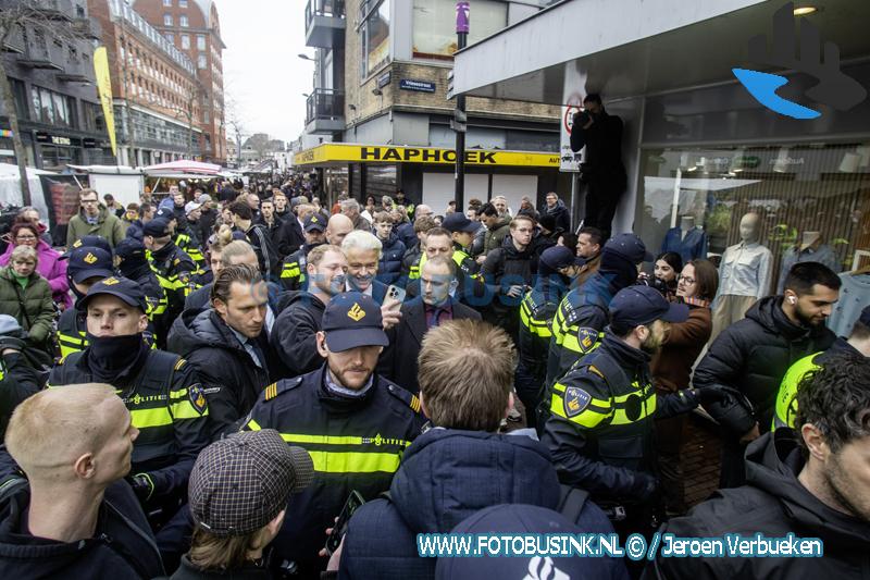 Drukte bij bezoek van Geert Wilders in Dordrecht
