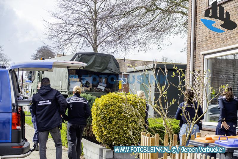 Legertruck vol gestolen defensiematerieel aangetroffen in woning in Zwijndrecht