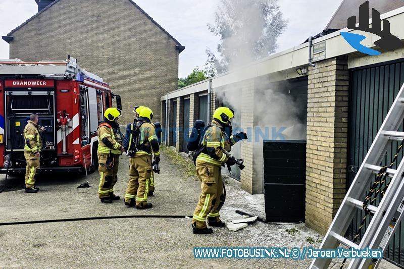 Brand in garagebox aan de Meerkoetstraat in Zwijndrecht